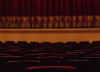 teatro teatro con sedie